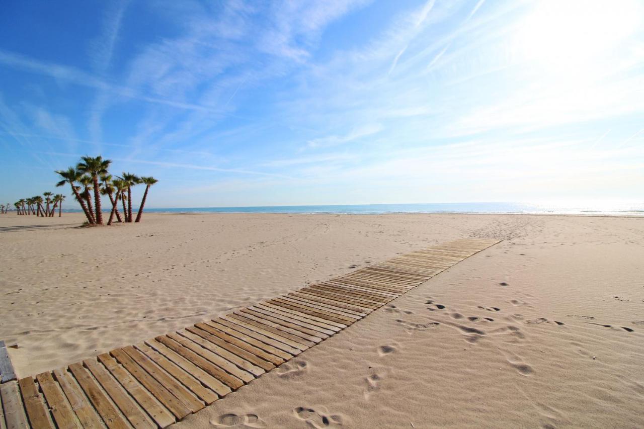 Global Properties, Apartamento con terraza y piscina a un paso de la playa Canet d'En Berenguer Exterior foto