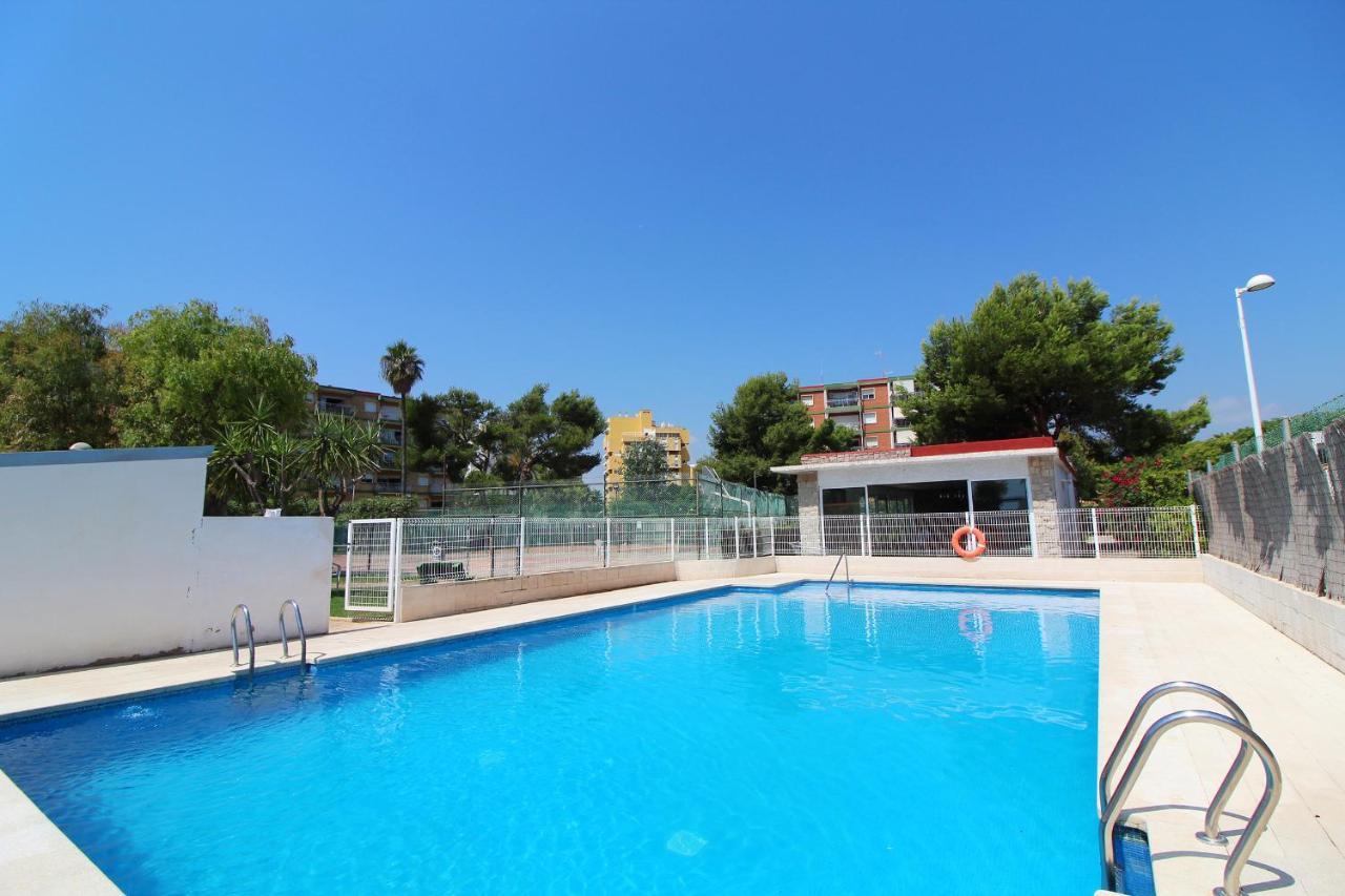 Global Properties, Apartamento con terraza y piscina a un paso de la playa Canet d'En Berenguer Exterior foto