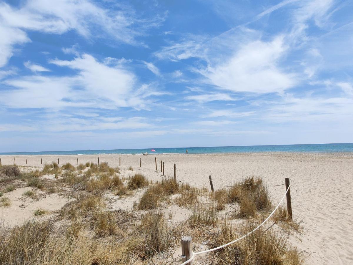 Global Properties, Apartamento con terraza y piscina a un paso de la playa Canet d'En Berenguer Exterior foto
